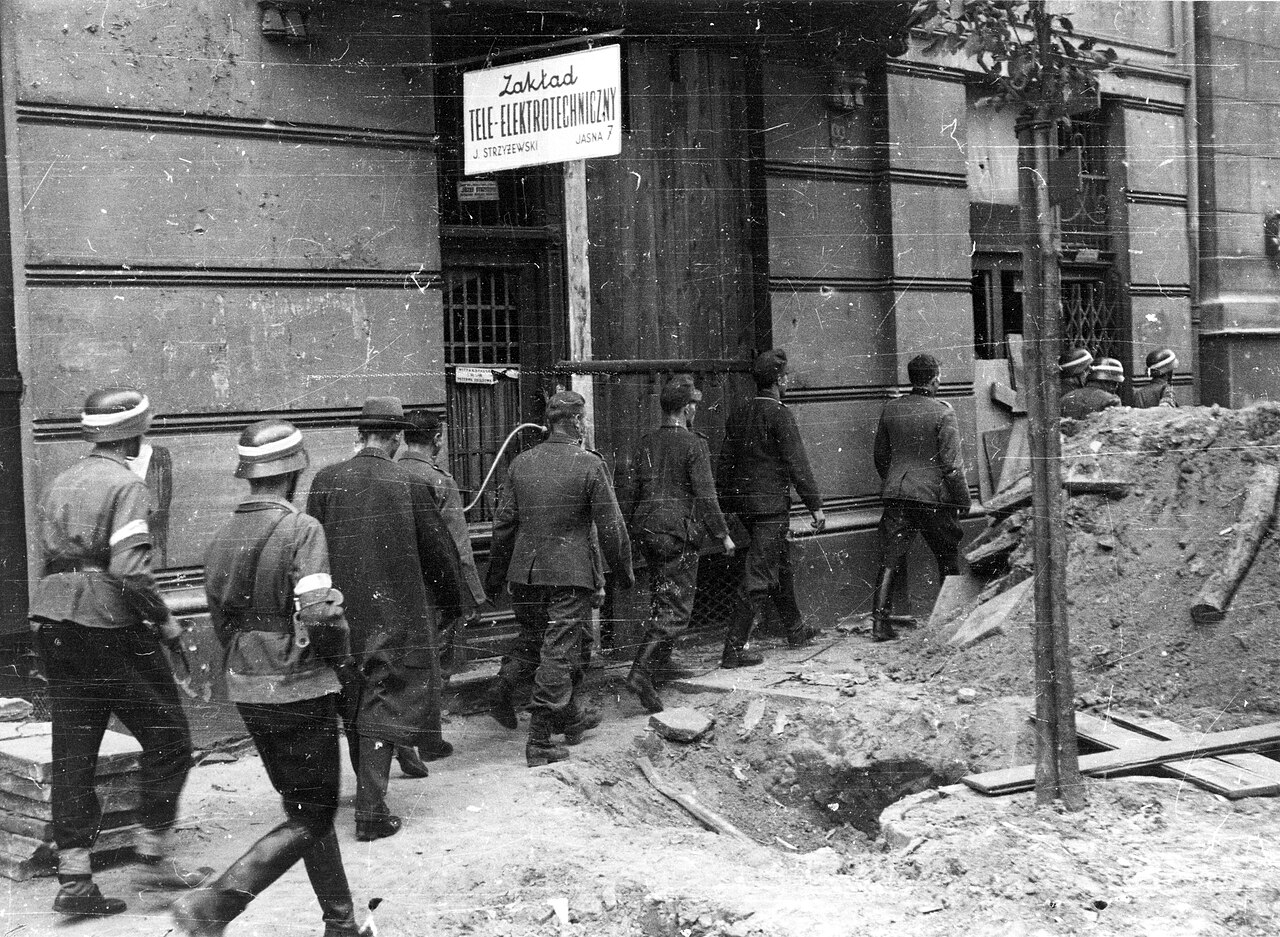 skutki powstania warszawskiego